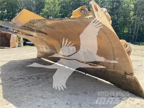 CAT D7E Pásové dozéry
