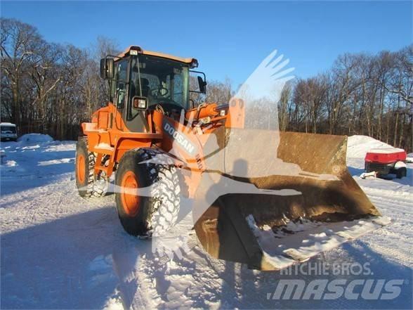 Doosan DL220-3 Kolesové nakladače