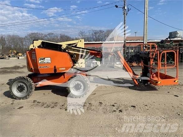 JLG 340AJ Kĺbové plošiny