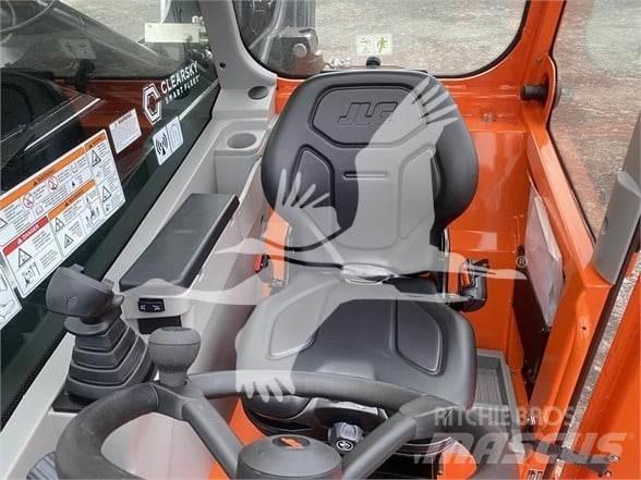 JLG 742 Teleskopické manipulátory