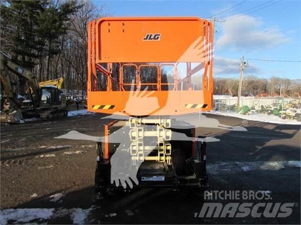 JLG RT3369 Nožnicové zdvíhacie plošiny