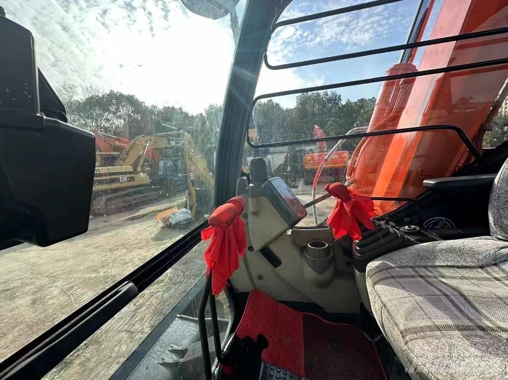 Hitachi ZX 70 Pásové rýpadlá