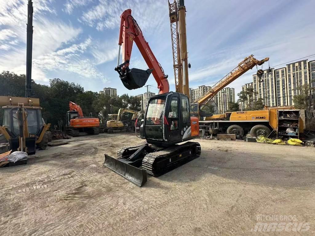 Hitachi ZX 70 Pásové rýpadlá