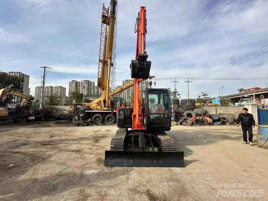 Hitachi ZX 70 Pásové rýpadlá