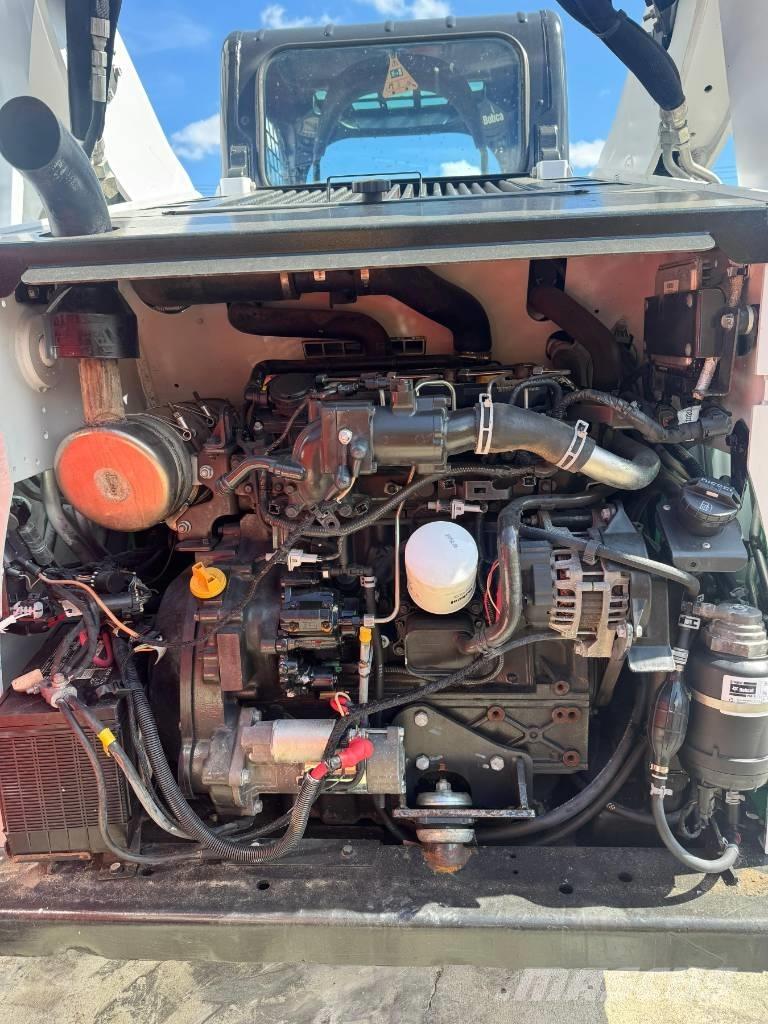 Bobcat T 740 Šmykom riadené nakladače