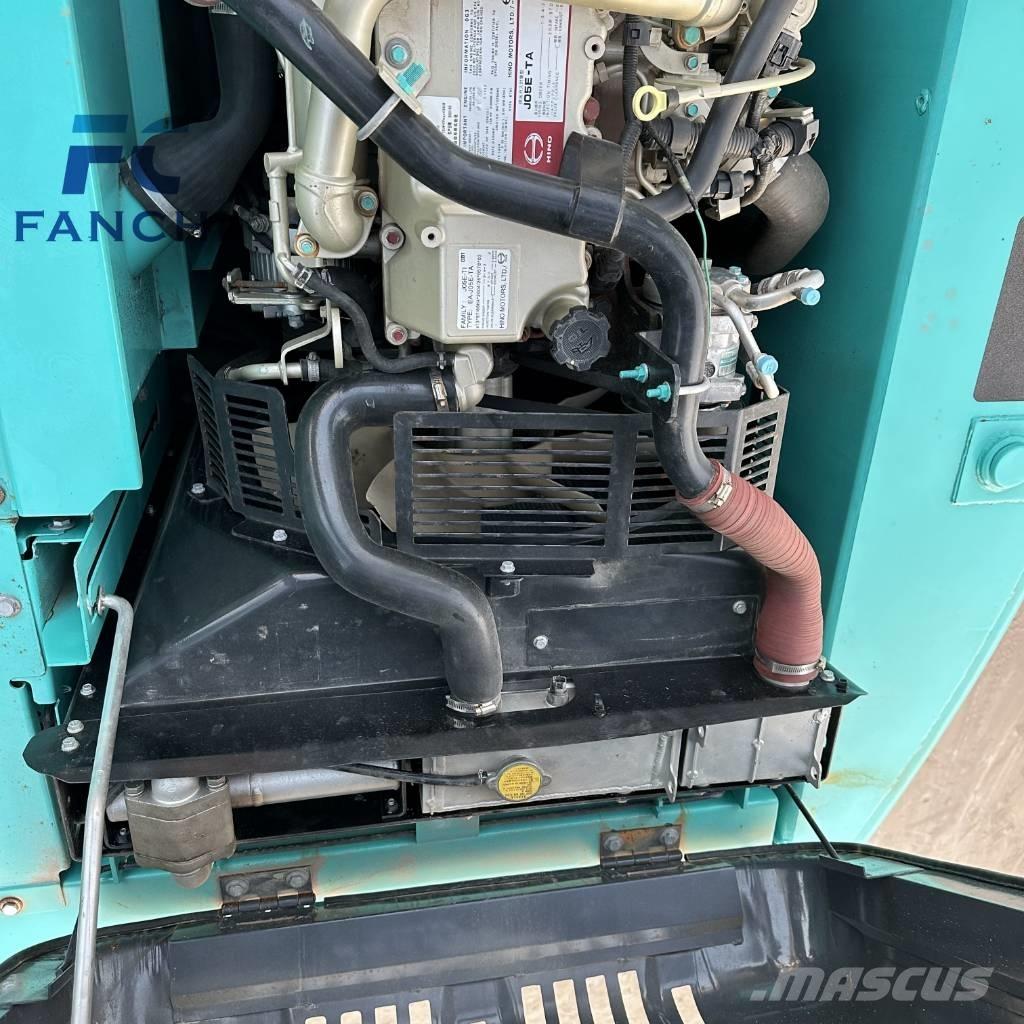 Kobelco SK 200D Pásové rýpadlá