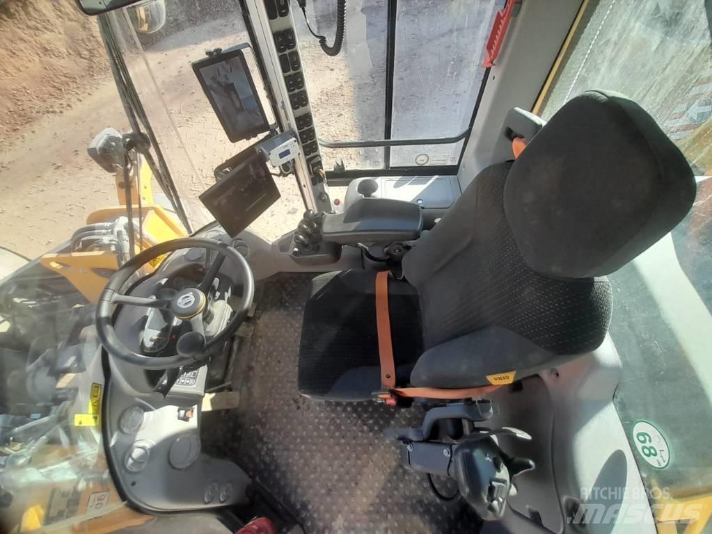 Volvo L 120 H Kolesové nakladače