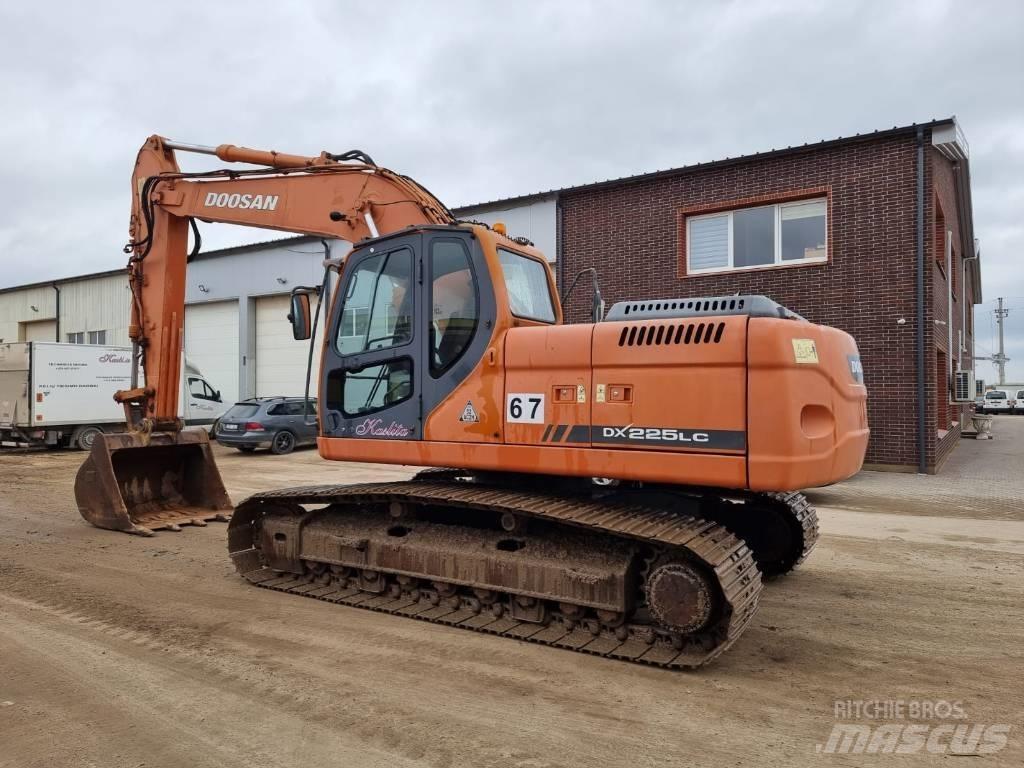 Doosan DX 225 LC Pásové rýpadlá