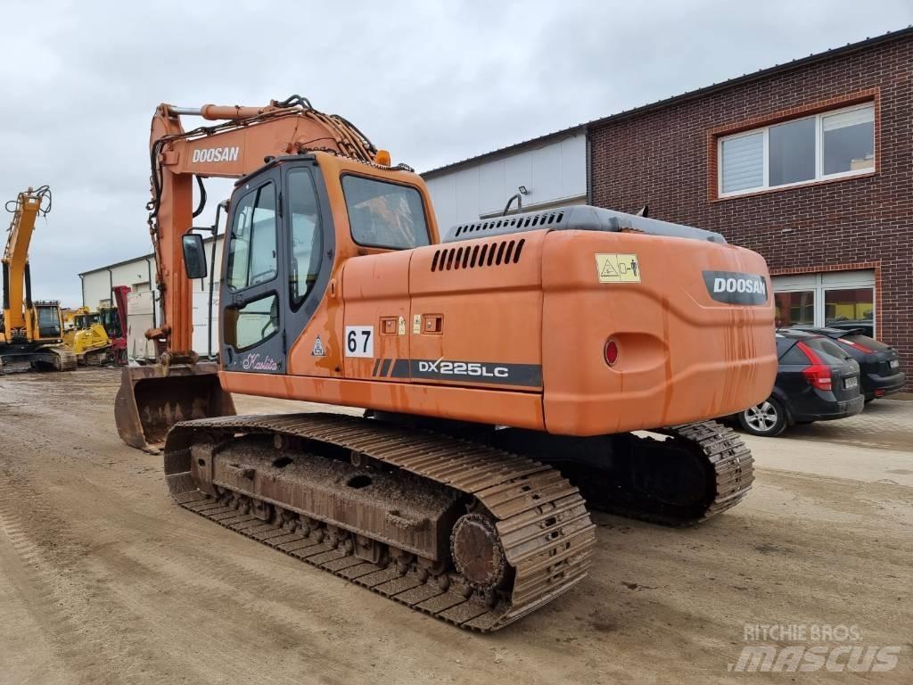 Doosan DX 225 LC Pásové rýpadlá