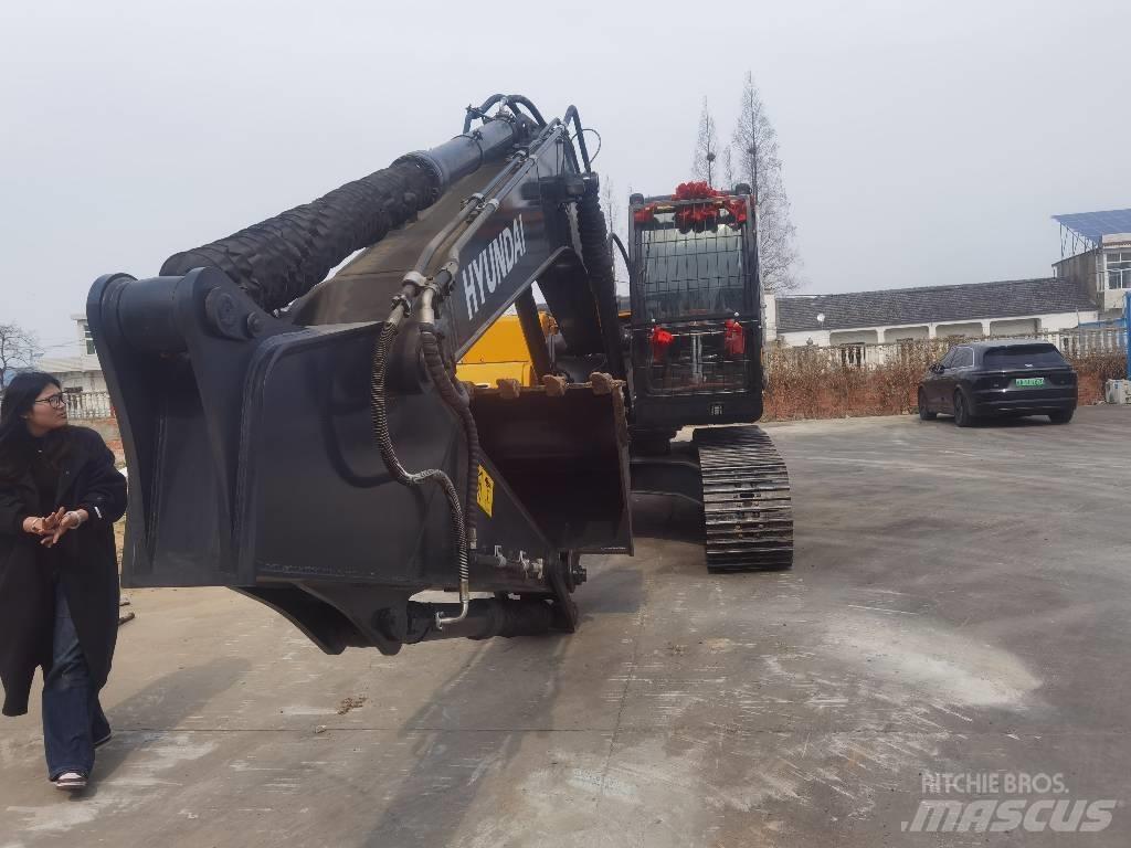 Hyundai 220LC-9S Pásové rýpadlá