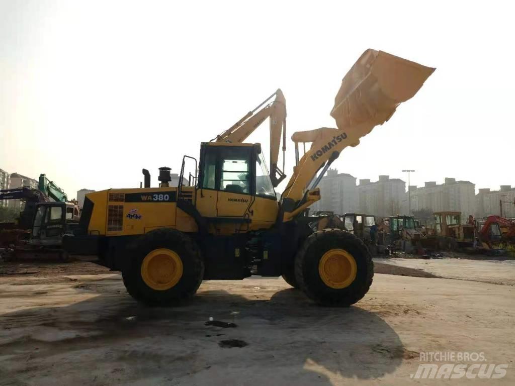 Komatsu WA 380-6 Kolesové nakladače