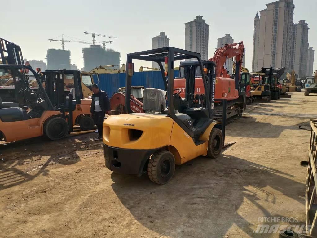 Komatsu FD 30 T-16 Dieselové vozíky