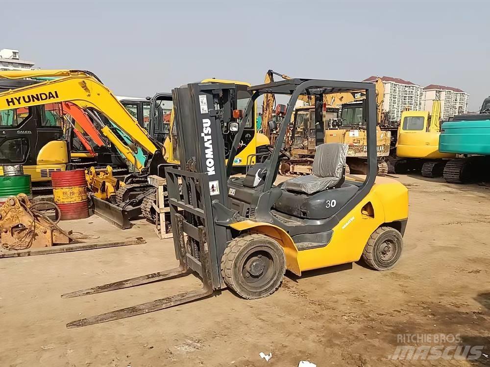 Komatsu FD 30 T-16 Dieselové vozíky