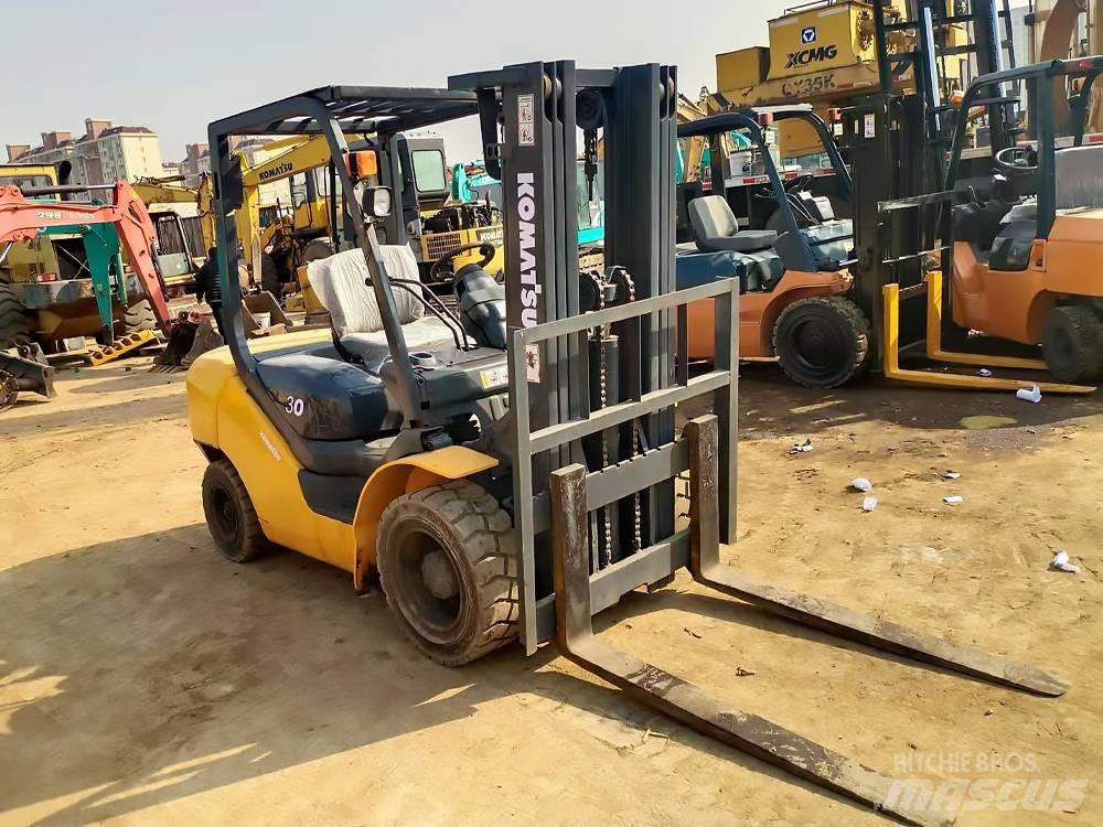 Komatsu FD 30 T-16 Dieselové vozíky