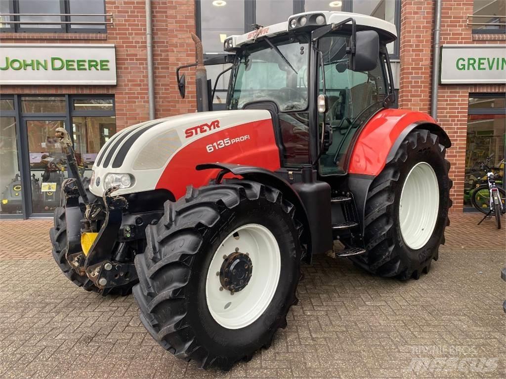 Steyr 6135 Profi Traktory