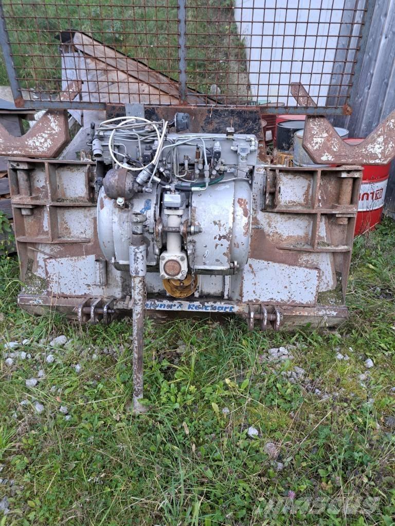 Valtra T 162 Lesné traktory