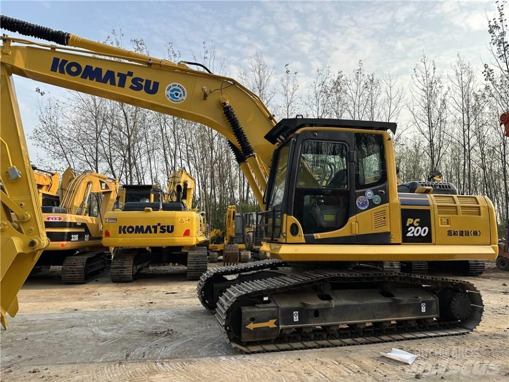 Komatsu PC200-8 Pásové rýpadlá