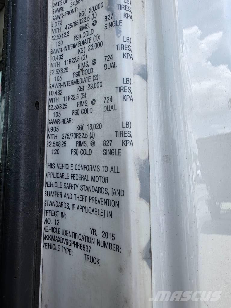 Western Star 4700 SB Ťahače