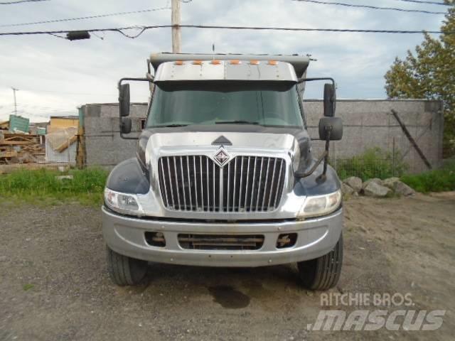 International 4300 Sklápače