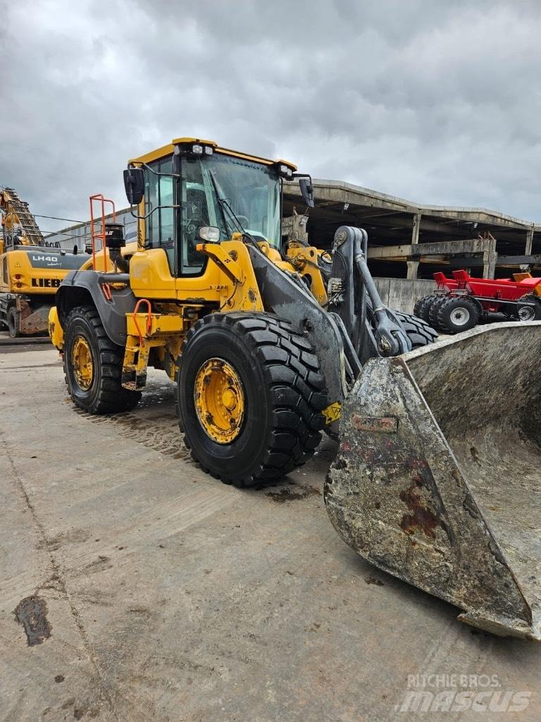 Volvo L 110 H Kolesové nakladače