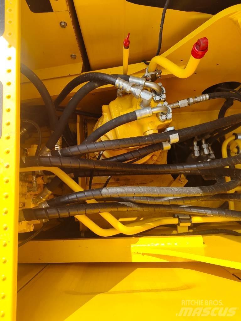 Komatsu PC 200 Pásové rýpadlá
