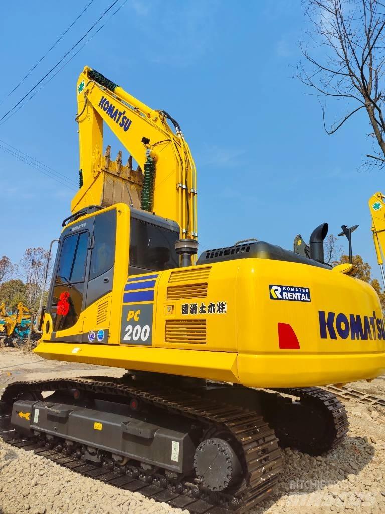 Komatsu PC 200 Pásové rýpadlá