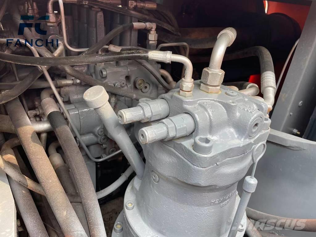 Hitachi EX 200 Pásové rýpadlá