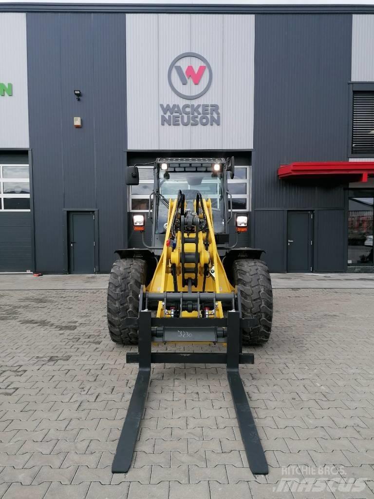 Wacker Neuson WL 70 Kolesové nakladače