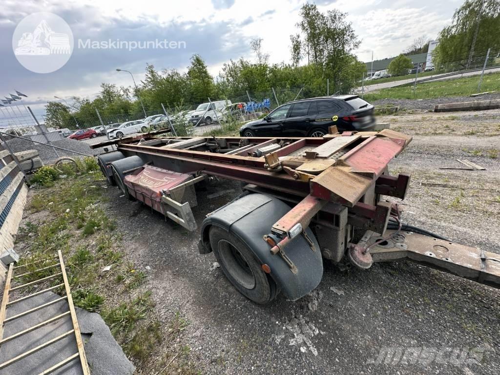 Istrail PKW 186 Demontovateľné prívesy