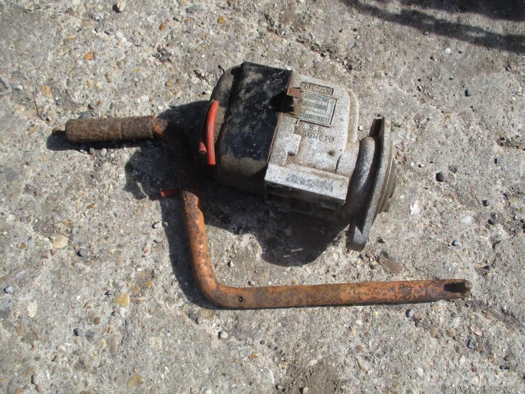 Allis-Chalmers B Traktory