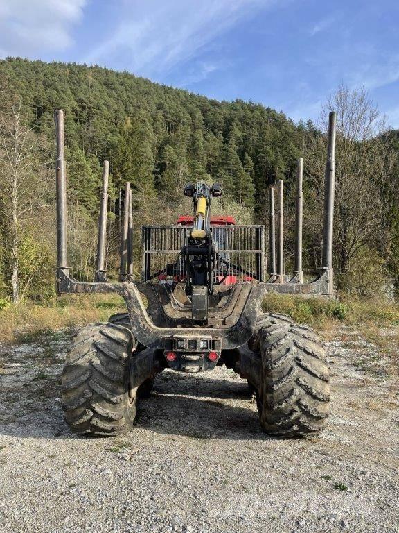 Komatsu 860.4 Lesné traktory