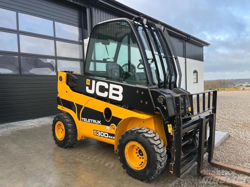 JCB TLT 30 D Teleskopické manipulátory