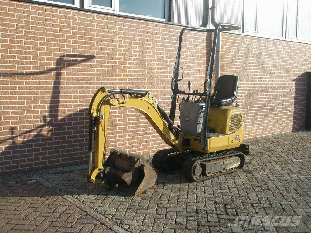 CAT 300.9 Mini rýpadlá < 7t