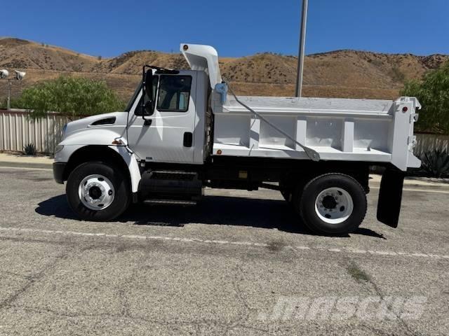 International 4400 Sklápače