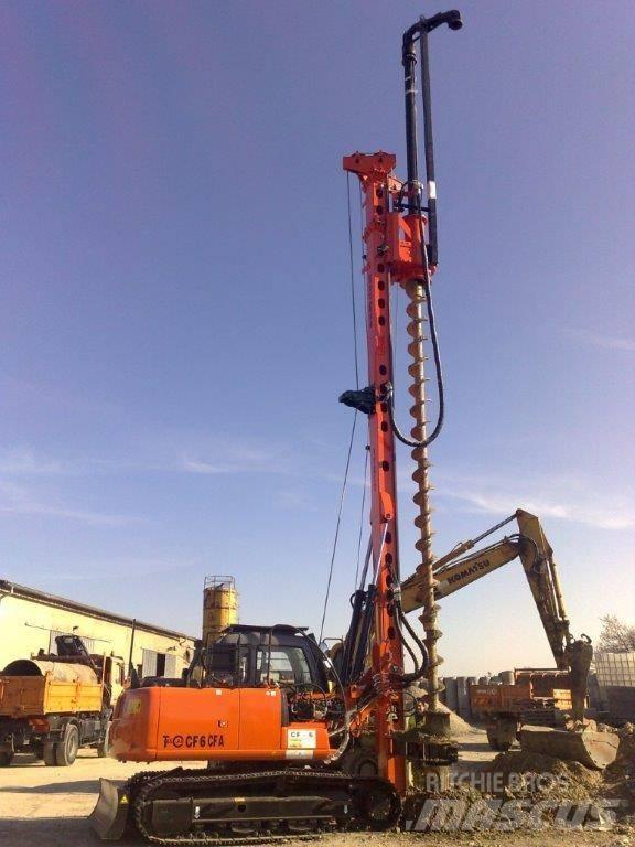 Tescar CF6 CFA Pilierovej žeriav