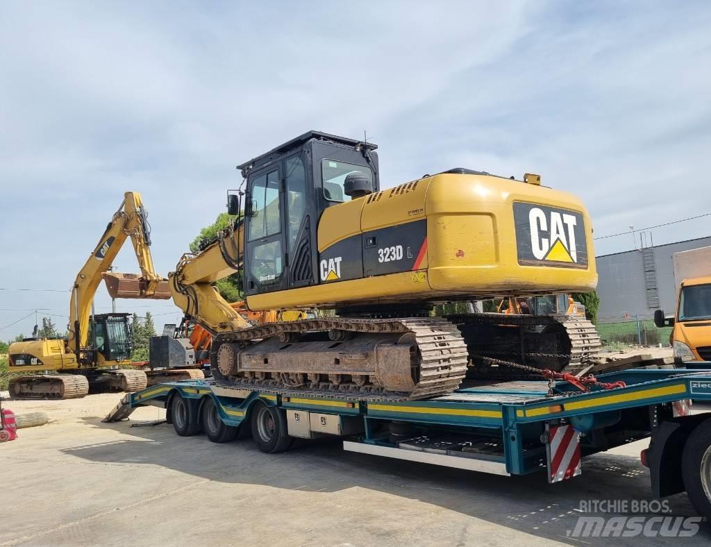 CAT 323 D L Pásové rýpadlá