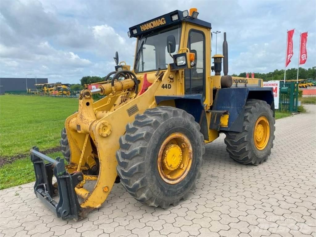 Hanomag 44D Kolesové nakladače