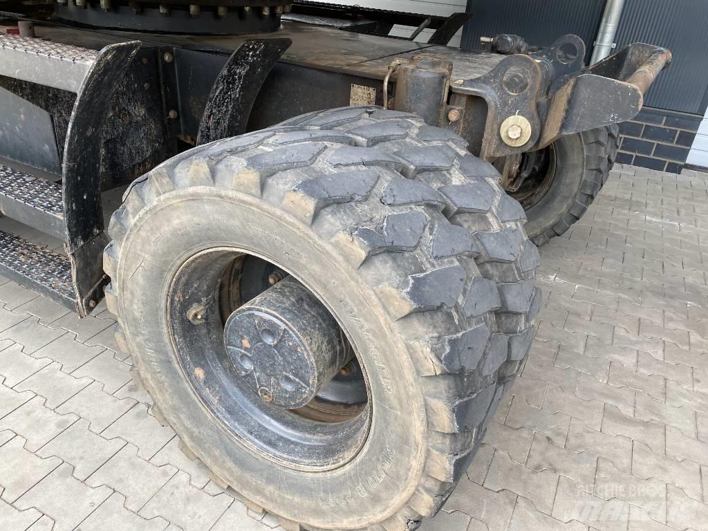 CAT M 320 F Kolesové rýpadlá