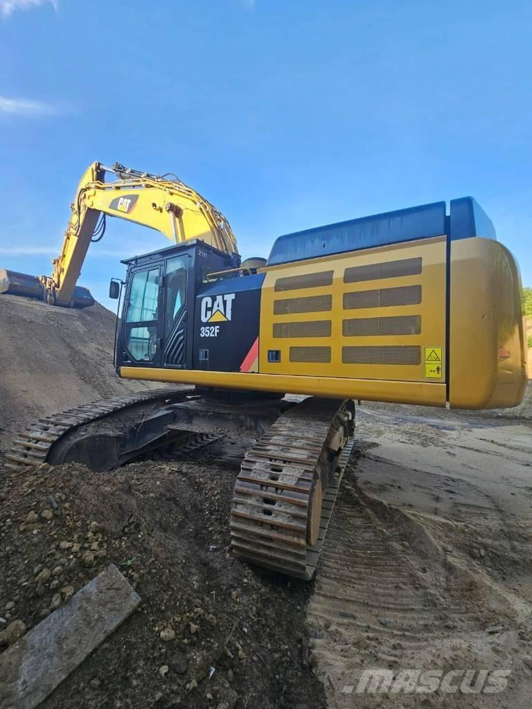 CAT 352 F Pásové rýpadlá