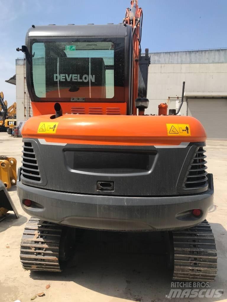 Doosan DX 60 Pásové rýpadlá