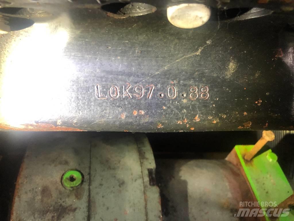 John Deere 1110 Lesné traktory