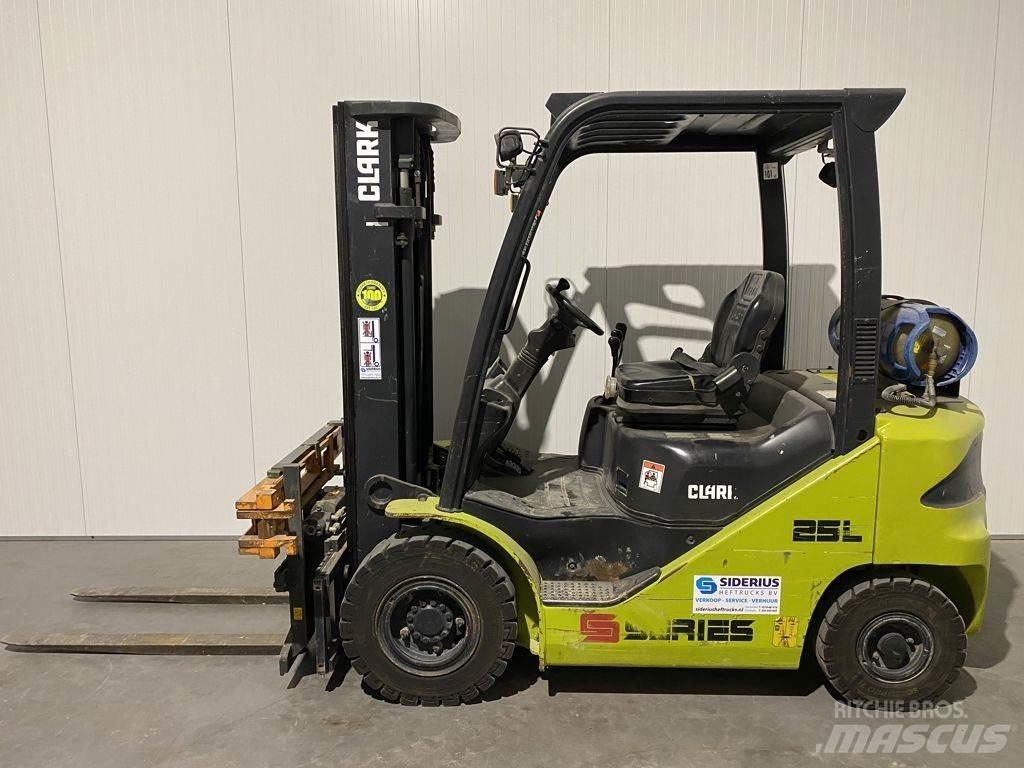 Clark S25L LPG vozíky