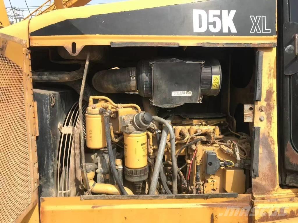 CAT D 5 K Pásové dozéry