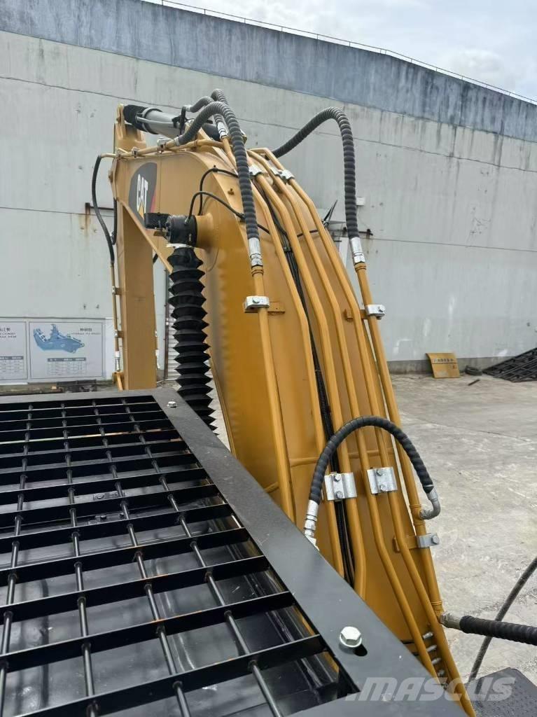 CAT 320 D L Pásové rýpadlá