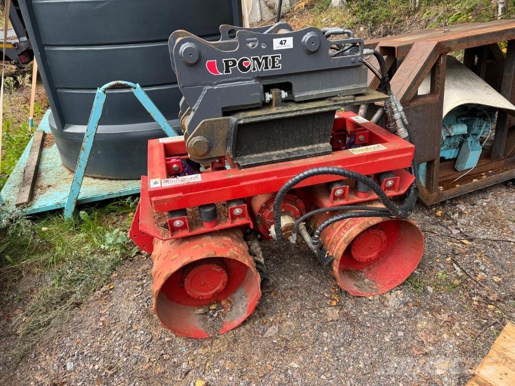  Econtech Valssijyrä Tandemové valce