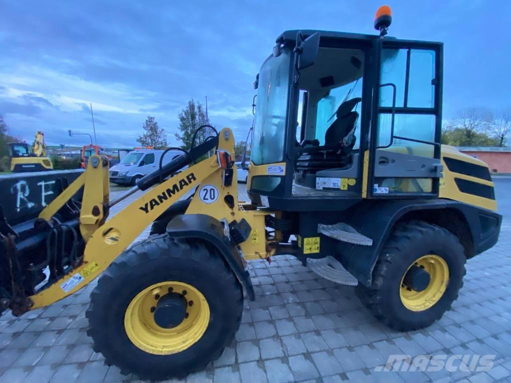 Yanmar V 100 Kolesové nakladače