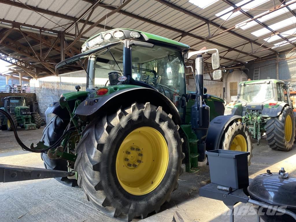 John Deere 6155R Traktory