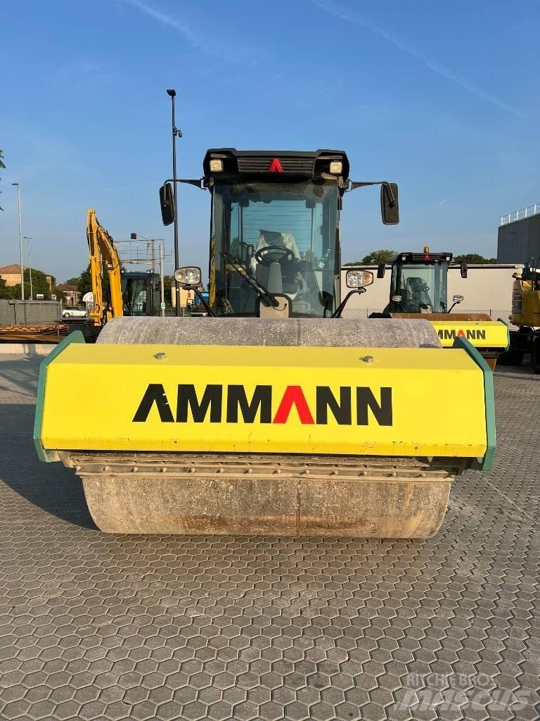 Ammann ARS 130 Pneumatikové valce