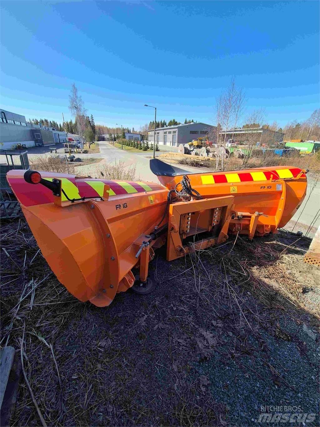 FMG nivelaura 390 Snežné pluhy, predné snežné radlice