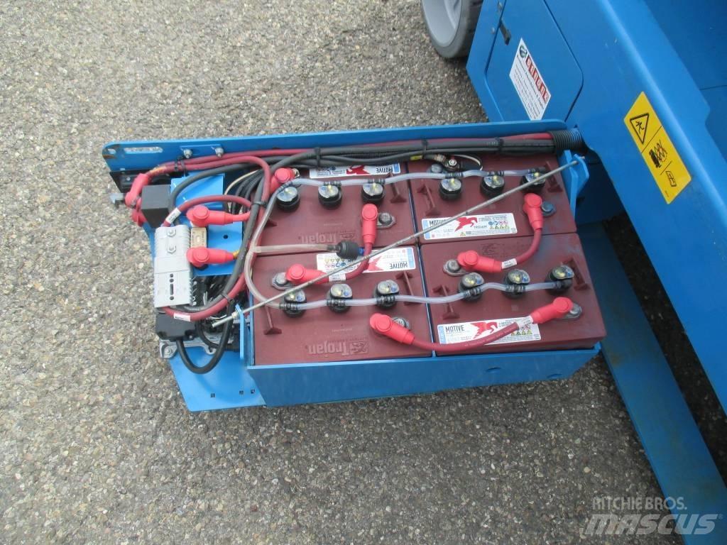 Genie GS 2646 Nožnicové zdvíhacie plošiny
